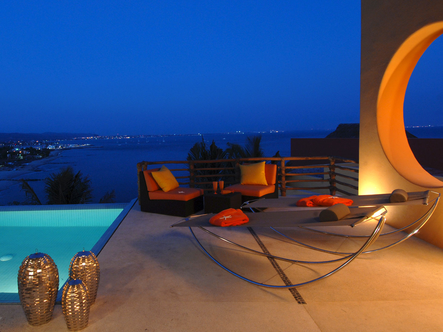 Arquitectos, residencial y construcción