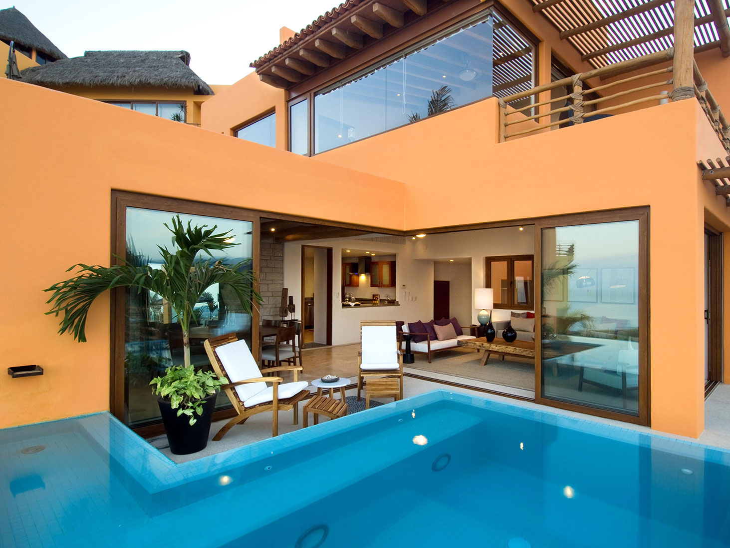 Arquitectos, residencial y construcción